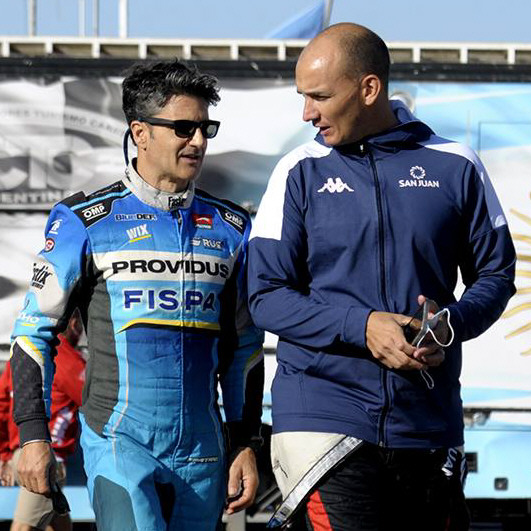 Dúo sanjuanino corre en Viedma