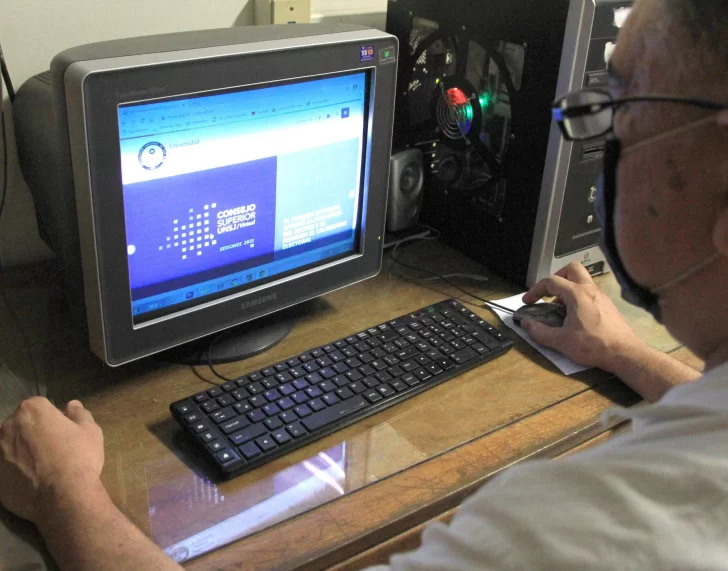 La UNSJ crea recursos para ayudar a los docentes a generar contenidos virtuales La UNSJ crea recursos para ayudar a los docentes a generar contenidos virtuales