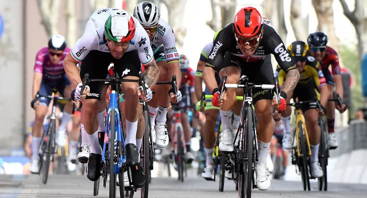 Una accidentada etapa de transición