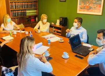 Tras la denuncia, el titular del PRO no negó que cobrara plata por una candidatura