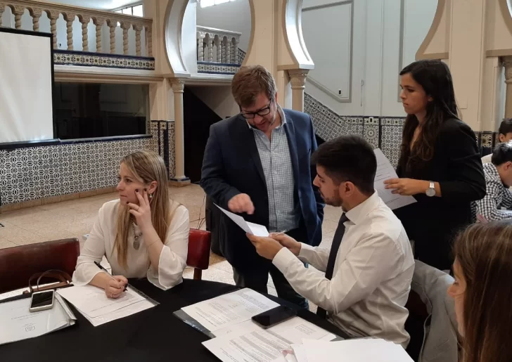 Con el desempleo en alza, la Justicia actúa como fuente laboral