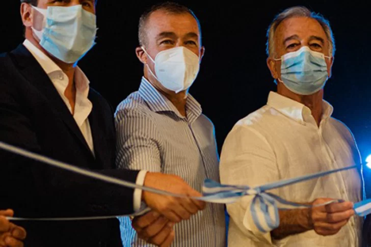 Inauguró una nueva galería comercial abierta en Rivadavia