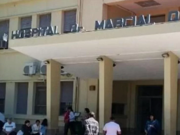 Dos alumnos manipulaban elementos químicos y terminaron heridos por una explosión Dos alumnos manipulaban elementos químicos y terminaron heridos por una explosión