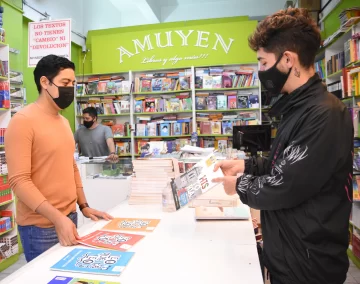 Los libros de texto escolares vienen este año con un incremento de hasta el 40% Los libros de texto escolares vienen este año con un incremento de hasta el 40%