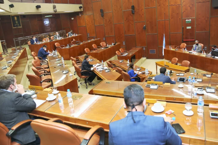 La oposición y gremios acompañaron al Ejecutivo en medidas antipáticas