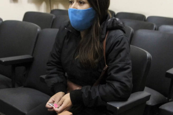 Mintió por su novio tras un robo, tendrá que dar mercadería y trabajar en un merendero