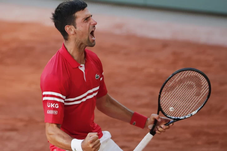 Djokovic ganó ante un enorme Tsitsipas