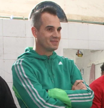 Bove da con el perfil justo