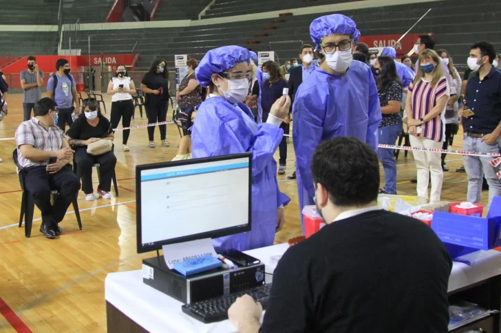La Nación envía un nuevo cargamento de vacunas que se aplicará al personal de Salud