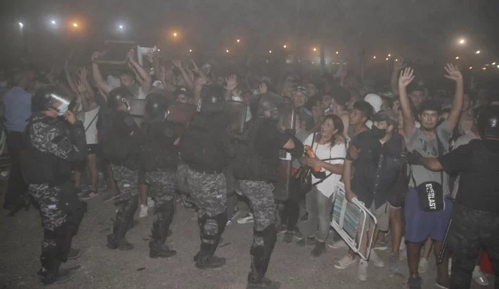 Fervor sin límites por una entrada Fervor sin límites por una entrada