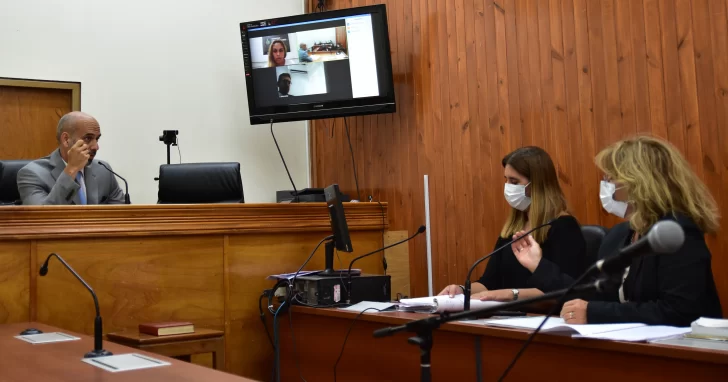 Confesó que quiso mutilar los genitales de su ex y matarlo, acepta 10 años