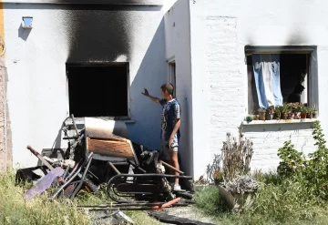 Unos cuidaban enfermos, otro trabajaba, no quedó nadie en casa y se la quemaron Unos cuidaban enfermos, otro trabajaba, no quedó nadie en casa y se la quemaron