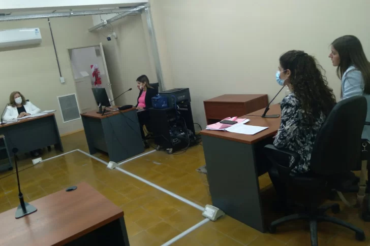 Se exhibía y abusaba de tres niñas, dos quisieron matarse, lo condenaron a 7 años