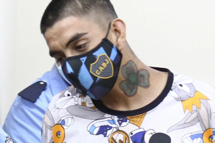 Revés para los 5 reos acusados de violar y empalar a otro: ¿usaron crema enjuague?