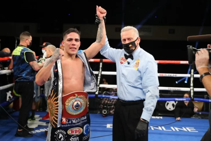 Brian Castaño no anda con chiquitas, quiere a Charlo