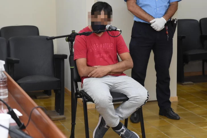 Lo condenan a 10 años de cárcel por abusar de su hijastra con ceguera
