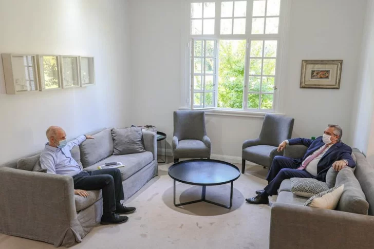 Expertos rechazan los datos que Alberto usó para cerrar escuelas