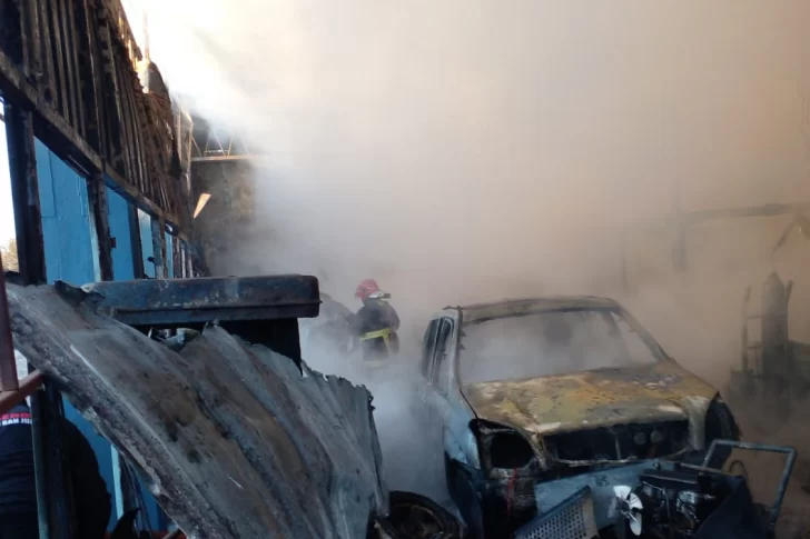 Daños millonarios por fuego ¿intencional?