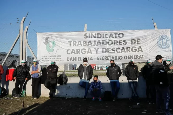 Mercado Libre sufre el bloqueo del gremio camionero de Moyano