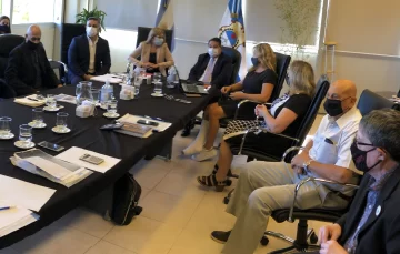 Entre el 26 y el 28 de este mes se dará la reunión de revisión de paritaria docente Entre el 26 y el 28 de este mes se dará la reunión de revisión de paritaria docente