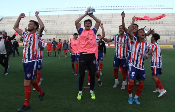 Peñarol por el retorno y Sportivo con una seria obligación Peñarol por el retorno y Sportivo con una seria obligación