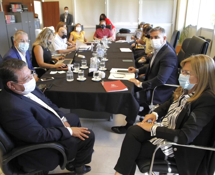 López ratificó el compromiso de que los salarios superen la inflación López ratificó el compromiso de que los salarios superen la inflación