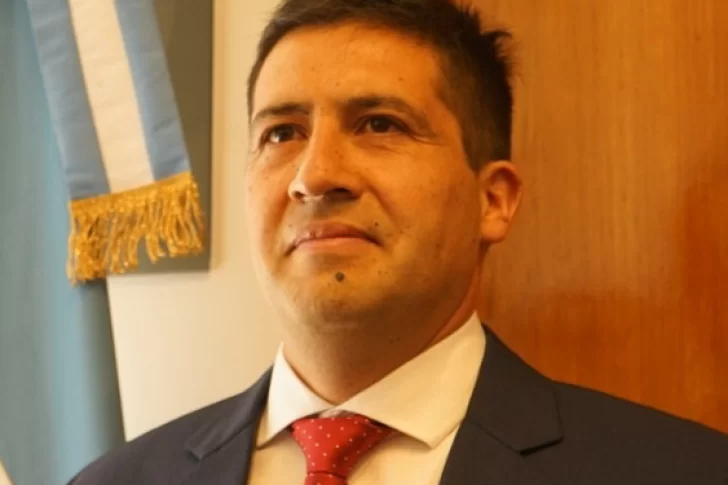 Procesan a un policía por sustraer 5 veces plata a sus compañeras en el Centro Cívico