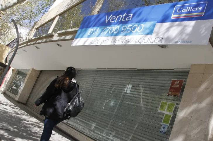Piden 5,5 millones de dólares por el inmueble de Falabella en la peatonal