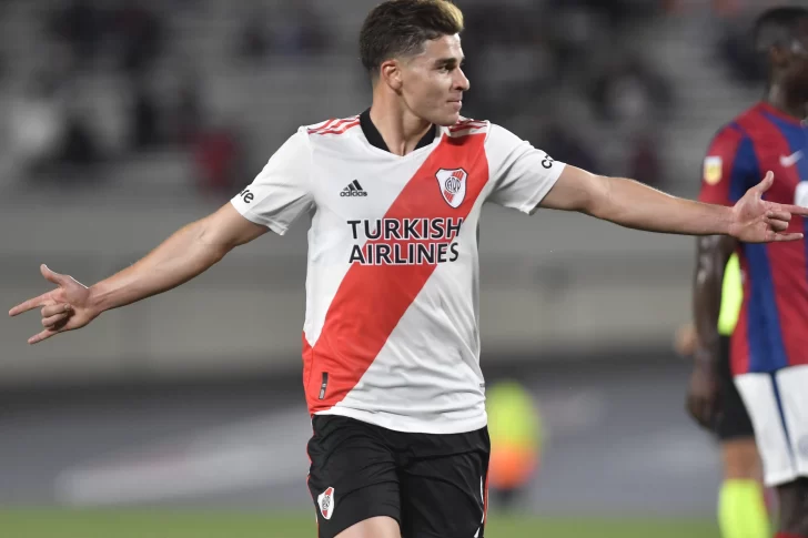 Para Gallardo, Álvarez brilla solo