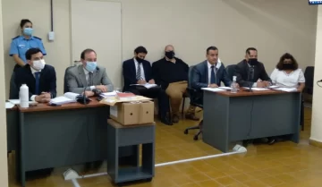 Títulos truchos: ya juzgan a la directora por seis hechos de falsificación de documentos