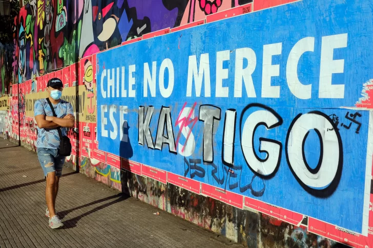 Kast y Boric, dos modelos antagónicos, buscan ser el nuevo presidente de Chile