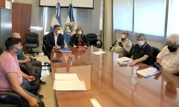 Estatales recibirán un 20 por ciento por 2020 y evalúan $5 mil extra en febrero Estatales recibirán un 20 por ciento por 2020 y evalúan $5 mil extra en febrero