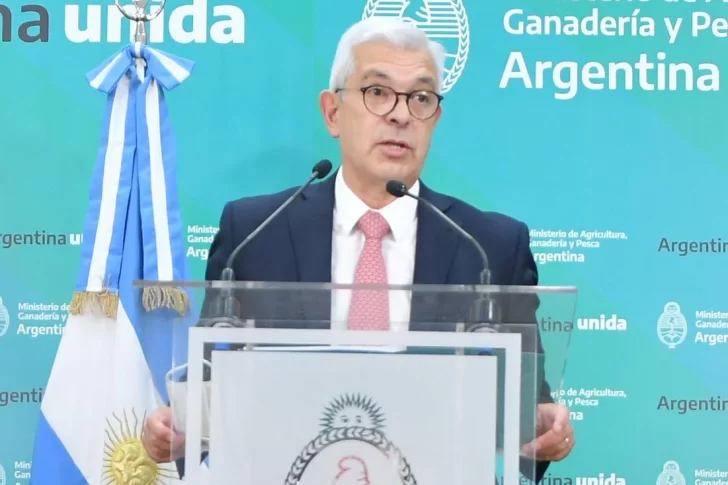 Con el anuncio del “superministerio”, Julián Domínguez presentó la renuncia