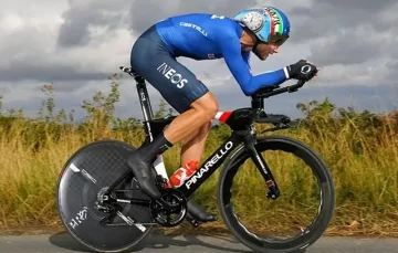 Ganna metió el doblete en la contrarreloj de Flandes