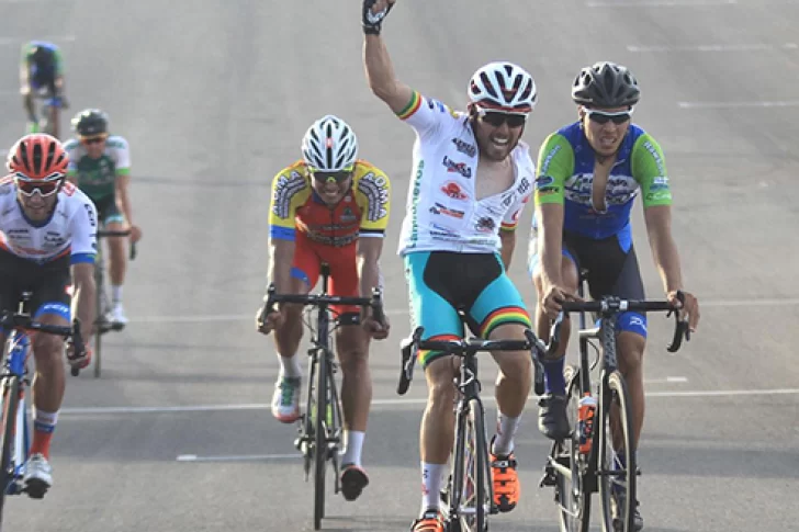 La “Doble Cerrillo” sale a la calle y se muestra con la gente