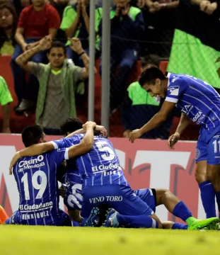 El Tomba ganó y es líder El Tomba ganó y es líder