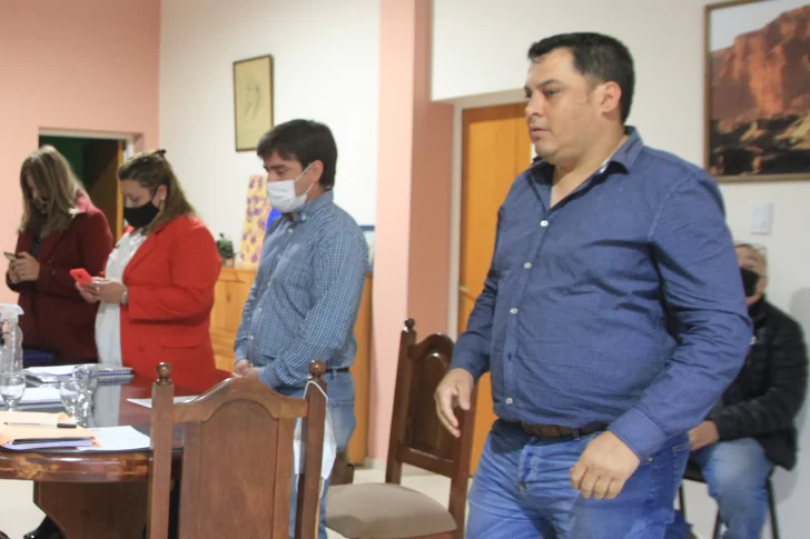 Angaco: edil alineado a Maza, entregó las llaves del Concejo a la Justicia