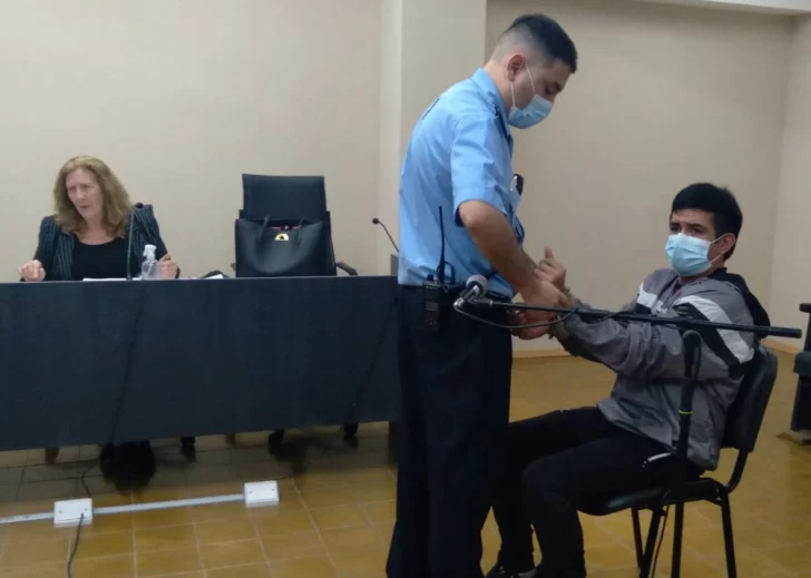 Un sobrino lo escuchó decir que violó a una chica y quedó preso Un sobrino lo escuchó decir que violó a una chica y quedó preso