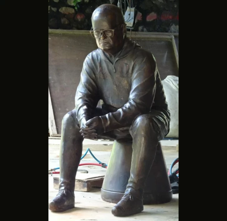 Beneficio hecho estatua Beneficio hecho estatua