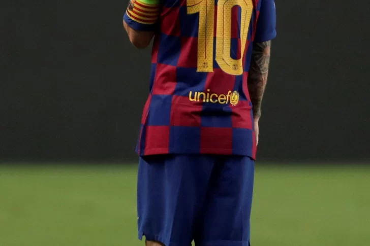 Con puntos suspensivos