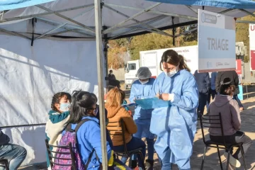 Antes de otra ola, quieren inmunizar este mes a la mitad de la población objetivo