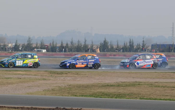 Los hermanos Leánez fueron protagonistas y consiguieron el 2-3 del equipo en su serie