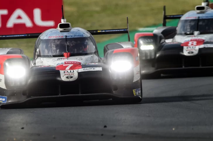 Amargo podio de López