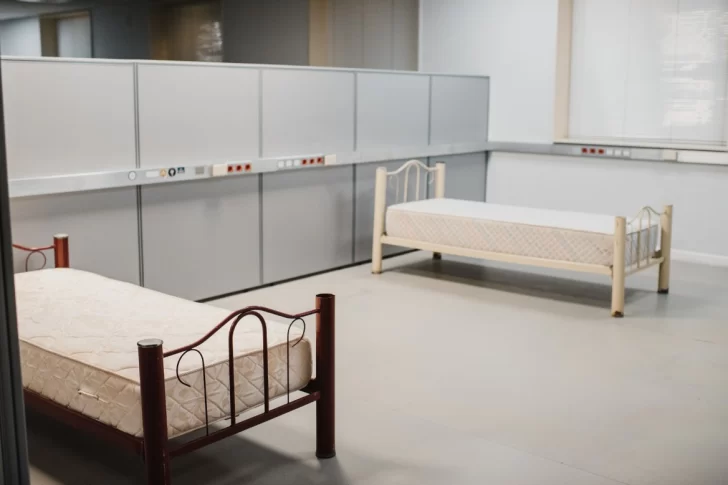 No descartan empezar a usar los centros de aislamiento