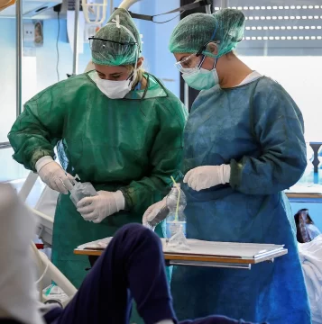 El déficit de personal ante la crisis alcanza a 600 agentes sanitarios El déficit de personal ante la crisis alcanza a 600 agentes sanitarios