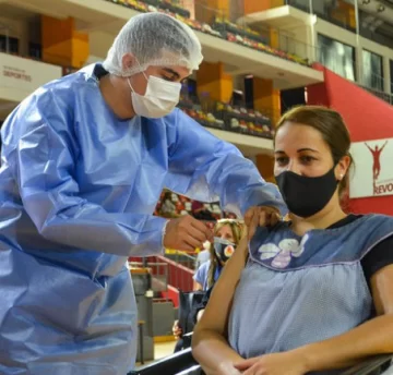 Salud le informó a gremios que vacunarán a otros grupos docentes