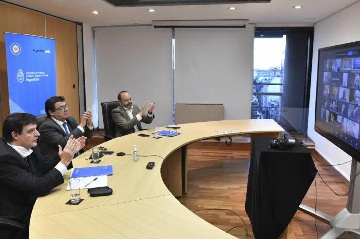 Salario Mínimo: cobrarán $32.000 en noviembre y en marzo unos $33.000