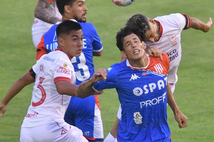 Huracán cortó la racha pero sigue sin ganar