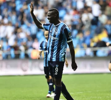 El Monito, en la fiesta de Balotelli