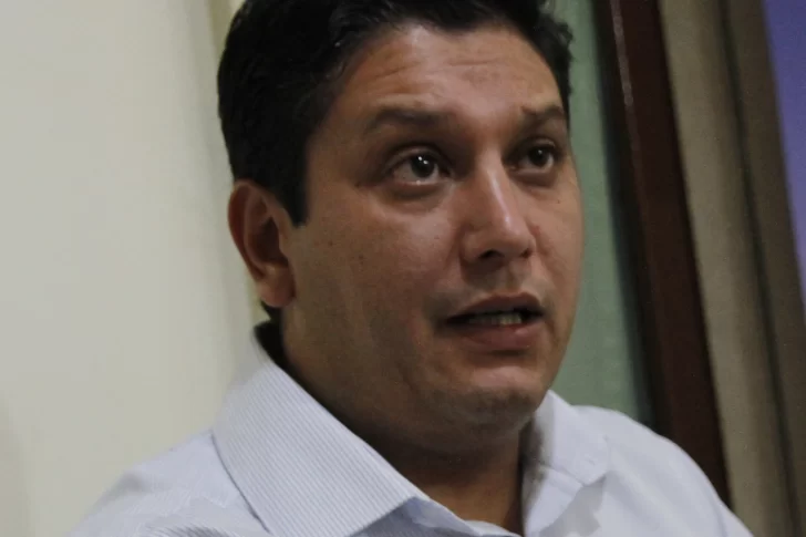 Alonso ganó tiempo para presentar su defensa ante el Jury de Enjuiciamiento